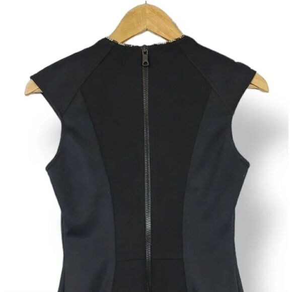 Yoana Baraschi Ponte Knit Vneckline Cap Sleeve Sheath Dress in Black Size Small - Picture 5 of 10